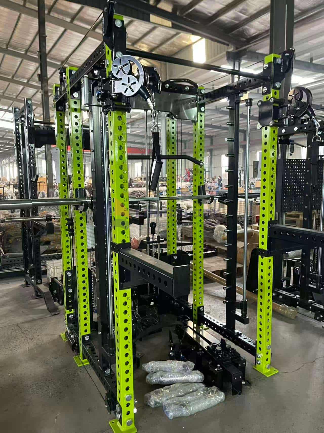 Многофункциональный тренажер Smith Rack для приседаний